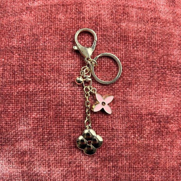 CLOVER Bag Charm Pink Gold Tone - Picture 6 of 8